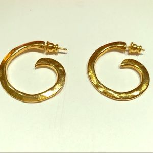 UNO de 50 Gold hoop earrings